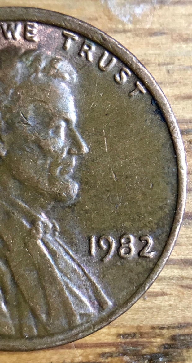 1982-Bronze-Penny-Lg-Or-Sm-Date?